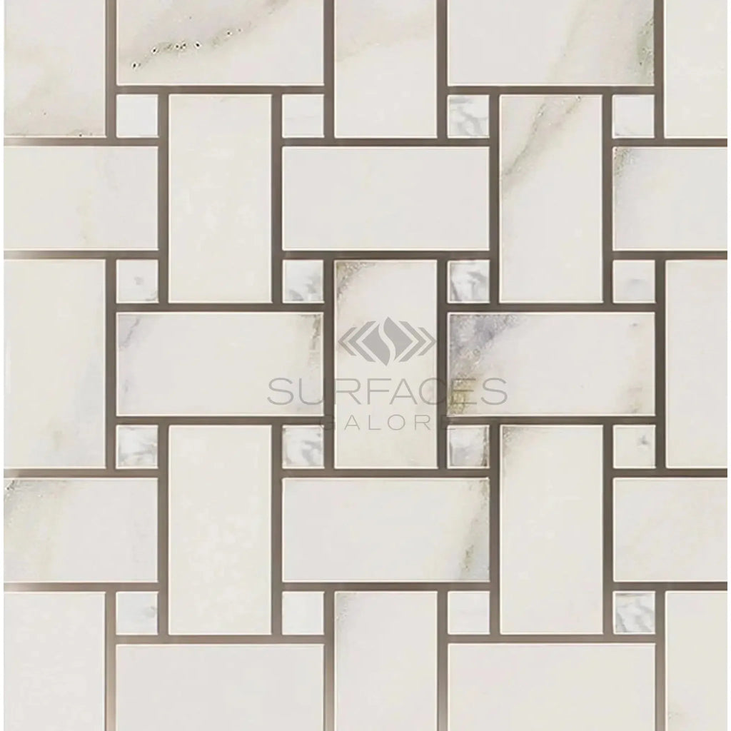 White and gray mosaic tile pattern in Calacatta Gold Basketweave Mosaic Marble Tile