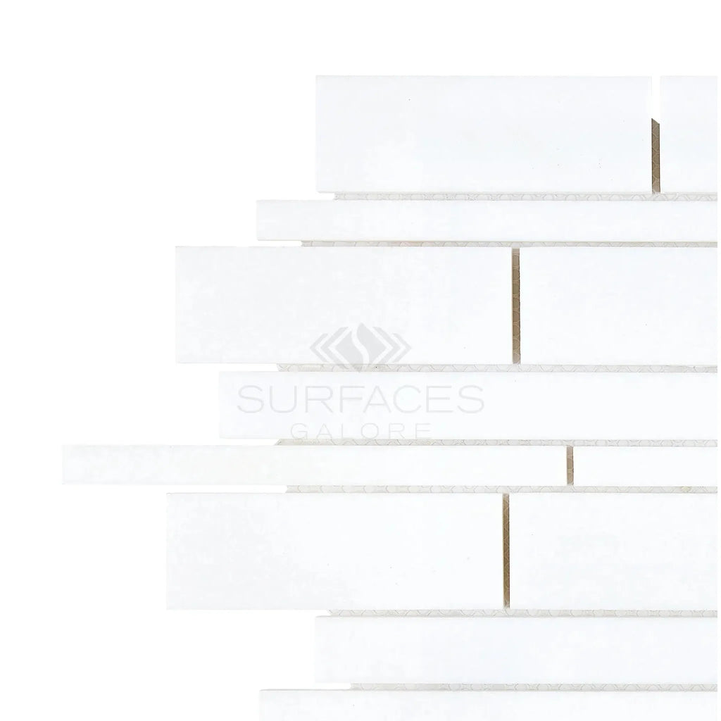 White rectangular mosaic tiles from Thassos White Manhattan polished or honed collection