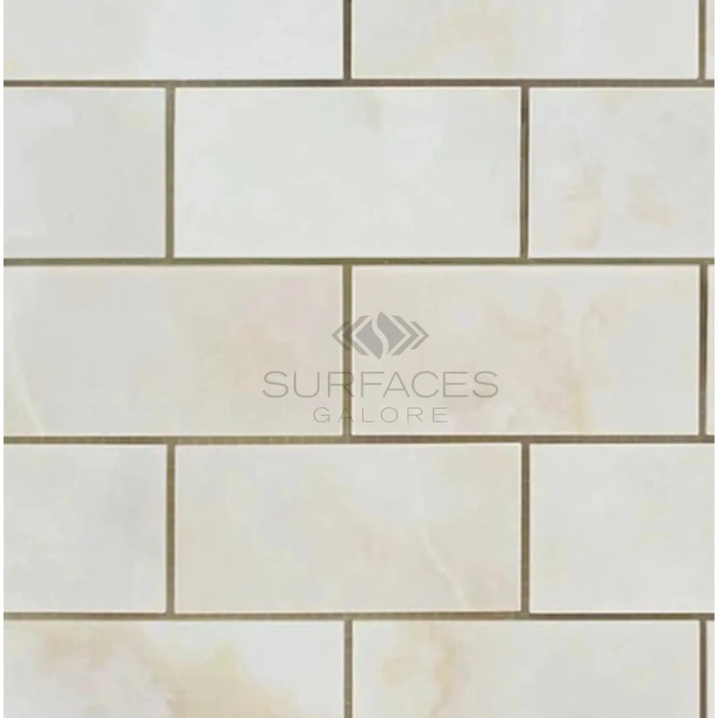 Rectangular off-white tile pattern of White Onyx Bianco-Vanilla Cross-Cut mosaic